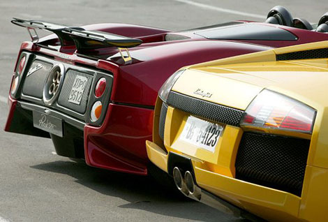 Pagani vs. Lamborghini