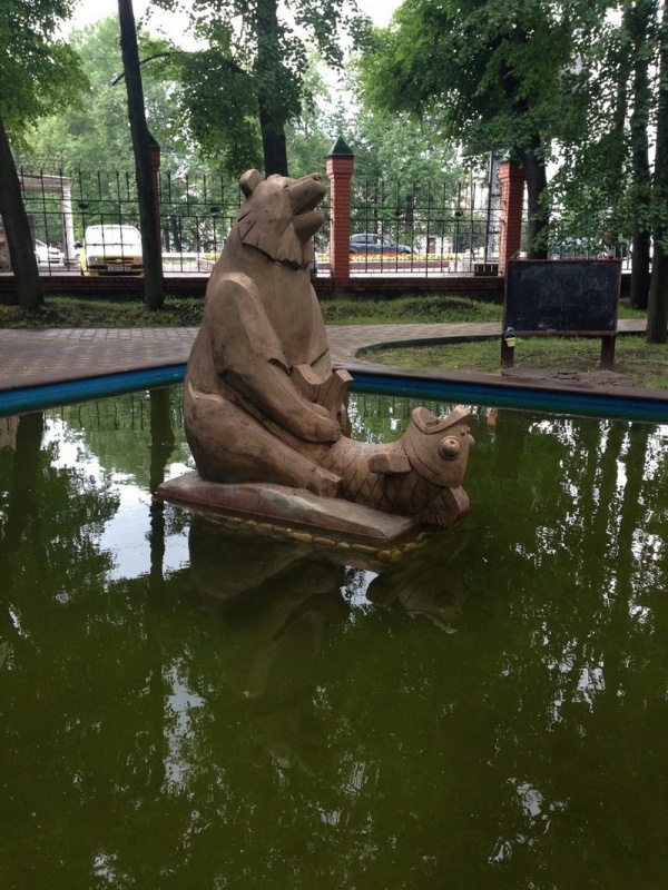 Скульпутра в детском парке