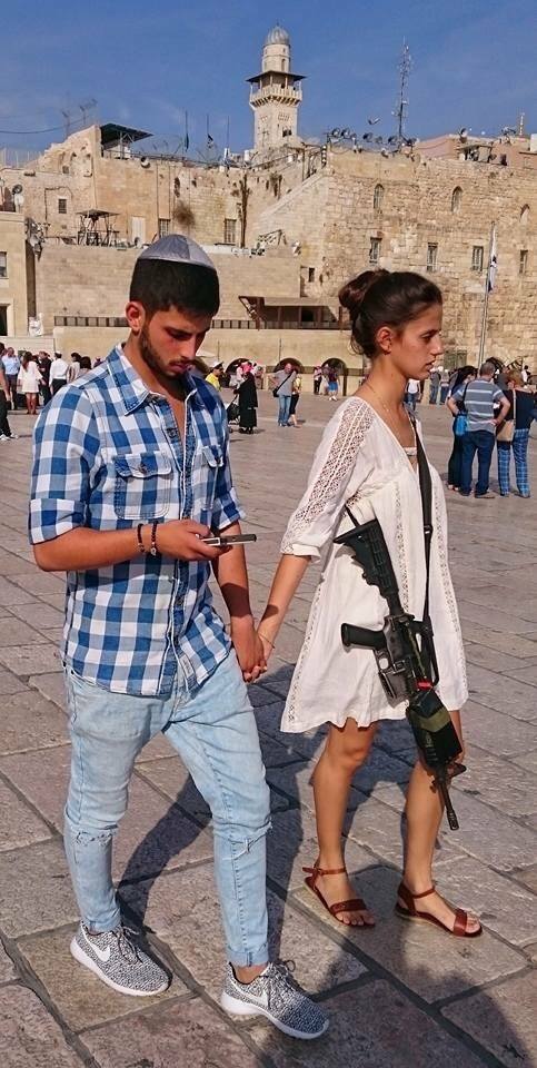 Так выглядит первое свидание, если ты в Израиле