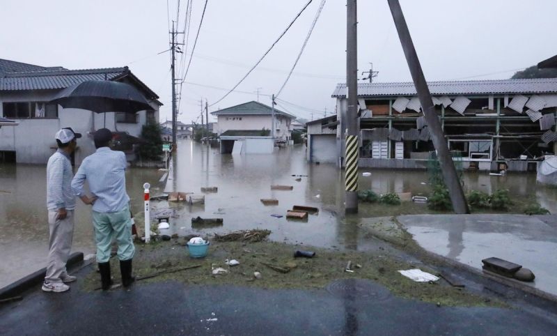 Сильные наводнения в Японии