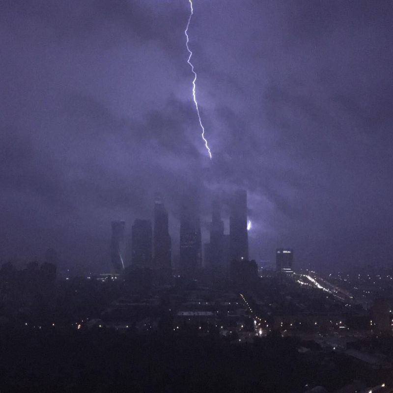 Вчерашний ураган в Москве и его последствия