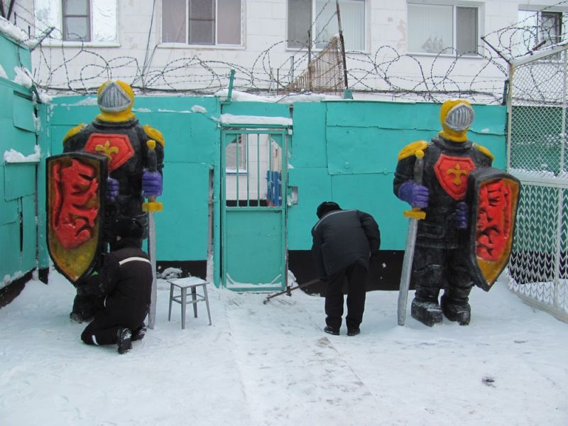 Конкурсы снежных и ледяных фигур в российских колониях