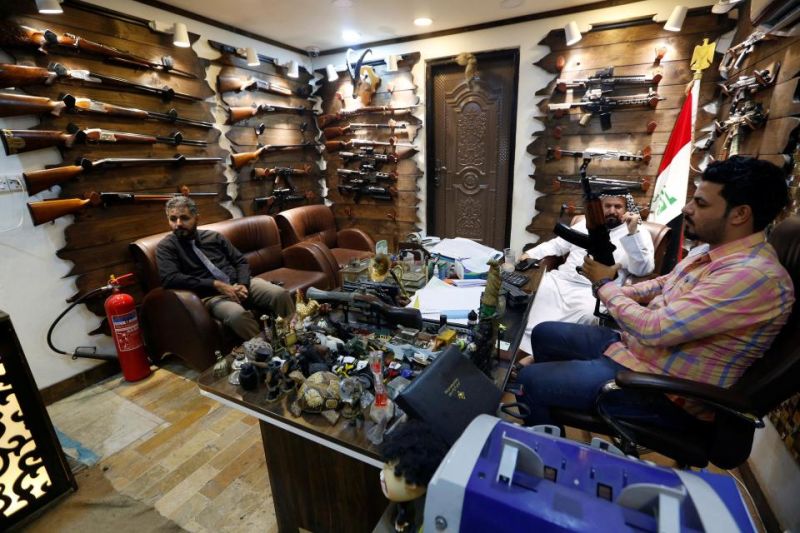 Оружейный магазин в центре Багдада